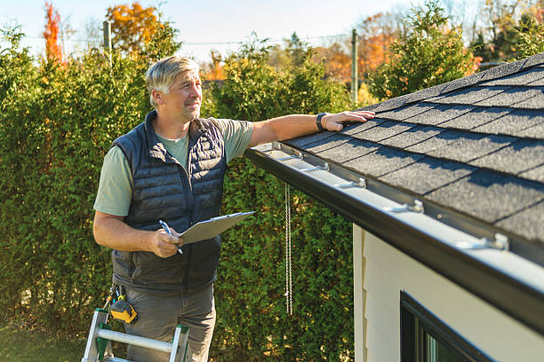 Professional Roofing technician working in Cedar Glen, CA